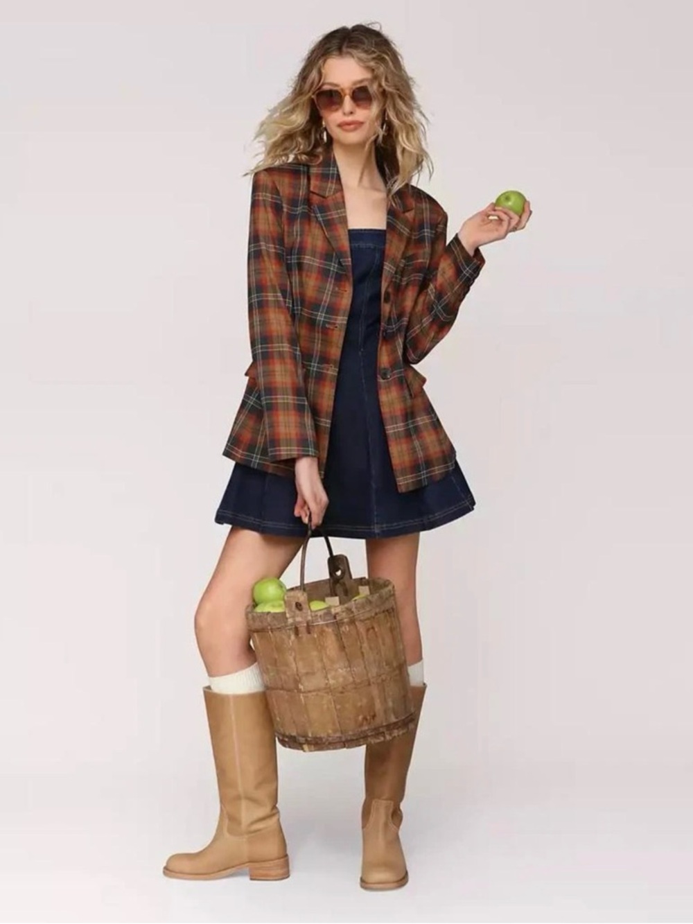 Avec Les Filles Button Front Spread Hourglass Blazer in Rust & Navy Medium